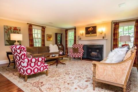 8 Sumner Rd, Wellesley, MA 02481 photo 13