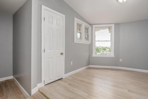 235 Appleton St, Lowell, MA 01852 photo 13