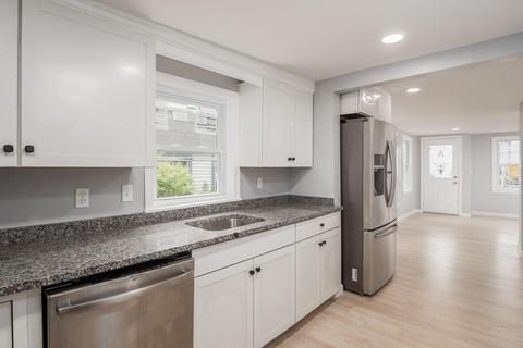 235 Appleton St, Lowell, MA 01852 photo 4