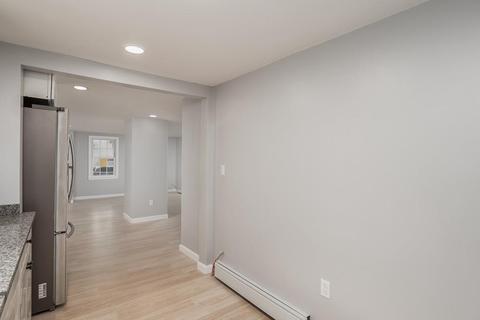 235 Appleton St, Lowell, MA 01852 photo 5