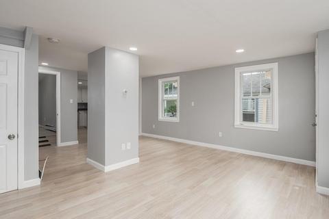 235 Appleton St, Lowell, MA 01852 photo 9