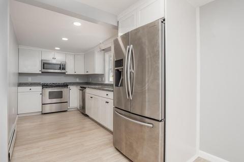 235 Appleton St, Lowell, MA 01852 photo 3