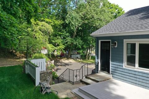 533 Summer Ave #2, Reading, MA 01867 photo 2