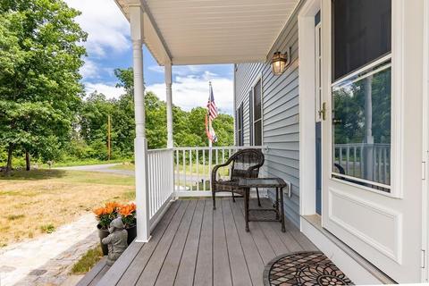 438 Wethersfield St, Rowley, MA 01969 photo 1