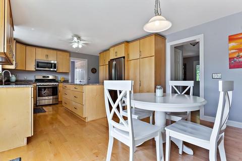 438 Wethersfield St, Rowley, MA 01969 photo 11