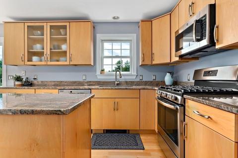 438 Wethersfield St, Rowley, MA 01969 photo 8