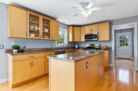 438 Wethersfield St, Rowley, MA 01969 photo 7