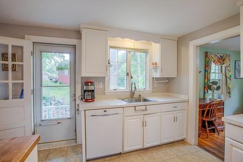 92 Evans Rd, Marblehead, MA 01945 photo 10