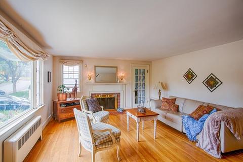 92 Evans Rd, Marblehead, MA 01945 photo 4