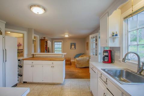 92 Evans Rd, Marblehead, MA 01945 photo 9