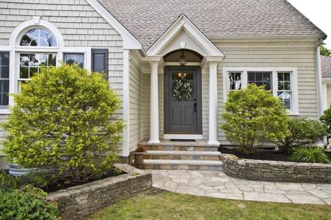 10 Bainbridge Rd, Reading, MA 01867 photo 2