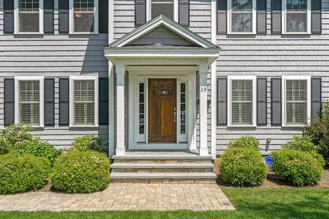 19 Shadow Ln, Wellesley, MA 02482 photo 3