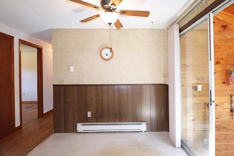 39 Albee St, Springfield, MA 01129 photo 7
