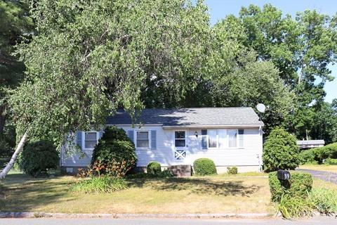 39 Albee St, Springfield, MA 01129 photo 3
