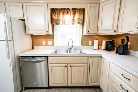 86 Killdeer Rd, Webster, MA 01570 photo 3