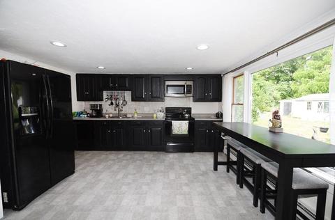 5 Chapel Ln, Wareham, MA 02538 photo 2