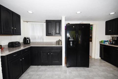5 Chapel Ln, Wareham, MA 02538 photo 3