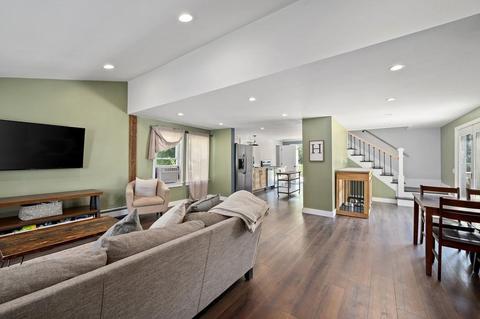 12 Main St, Mendon, MA 01756 photo 11