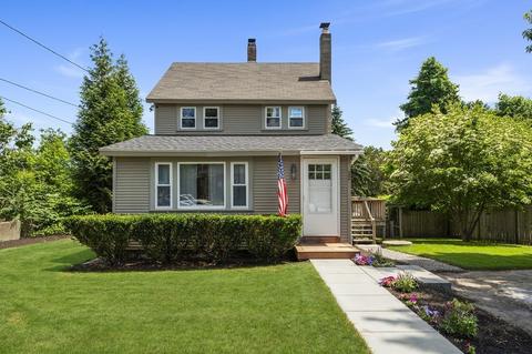 12 Main St, Mendon, MA 01756 photo 1