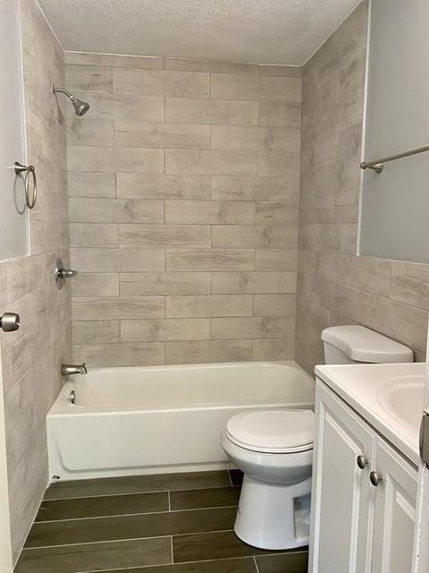 24 Vincent St, Springfield, MA 01129 photo 7