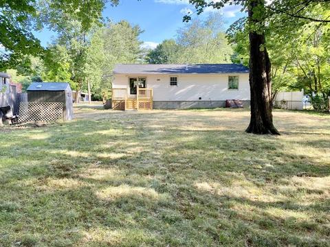 24 Vincent St, Springfield, MA 01129 photo 2