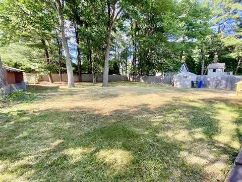 24 Vincent St, Springfield, MA 01129 photo 3