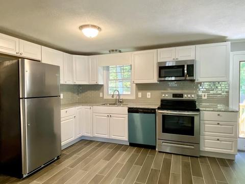 24 Vincent St, Springfield, MA 01129 photo 5