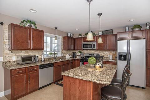273 Bowen St, Fall River, MA 02724 photo 6