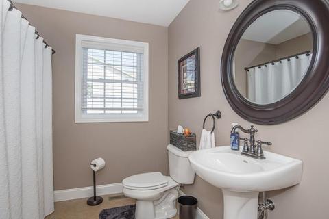 273 Bowen St, Fall River, MA 02724 photo 13
