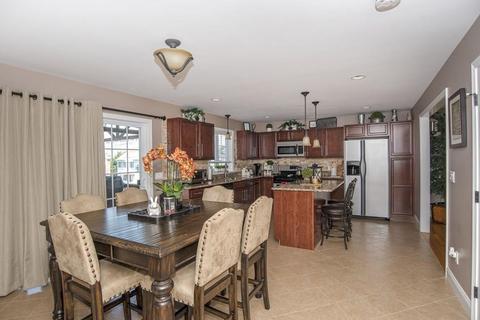 273 Bowen St, Fall River, MA 02724 photo 9