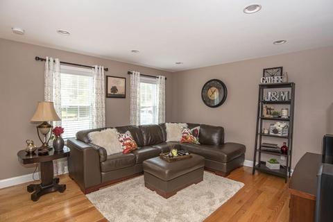 273 Bowen St, Fall River, MA 02724 photo 14