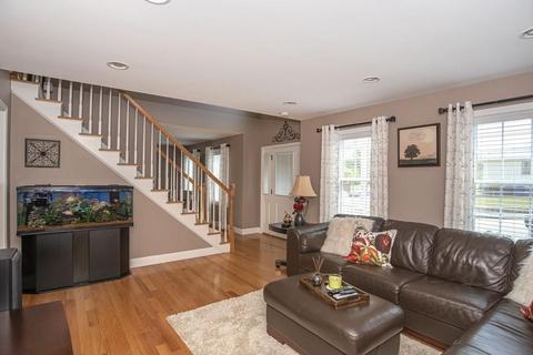 273 Bowen St, Fall River, MA 02724 photo 15
