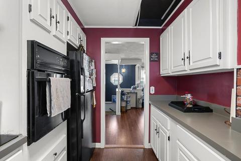 1748 Bay St, Fall River, MA 02724 photo 11