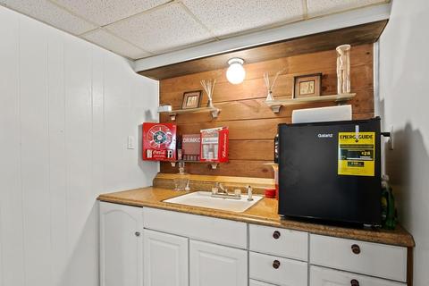 1748 Bay St, Fall River, MA 02724 photo 15