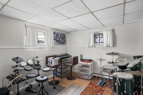 1748 Bay St, Fall River, MA 02724 photo 6