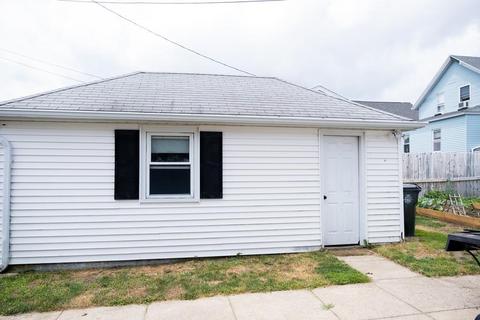 97 Stevens St, Fall River, MA 02721 photo 2
