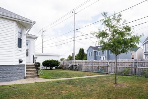 97 Stevens St, Fall River, MA 02721 photo 4