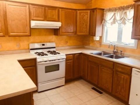 306 Embert St, Fall River, MA 02721 photo 12
