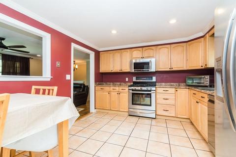 17 Haskell Rd, Pepperell, MA 01463 photo 4