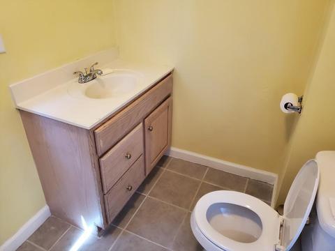 34 Penrose St, Springfield, MA 01109 photo 8