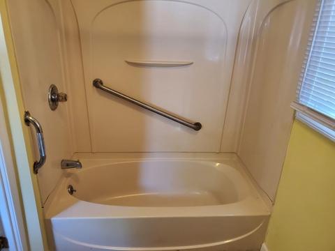 34 Penrose St, Springfield, MA 01109 photo 9