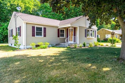 56 Pondview Dr, Chicopee, MA 01020 photo 1