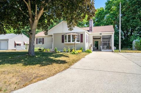 56 Pondview Dr, Chicopee, MA 01020 photo 5