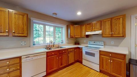 2 Blueberry Dr, Mendon, MA 01756 photo 3