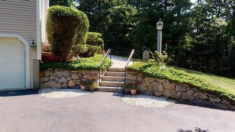 2 Blueberry Dr, Mendon, MA 01756 photo 33
