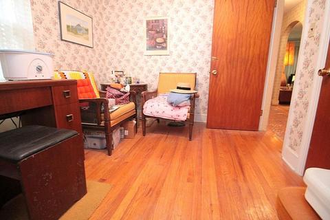 11 Carnarvon Cir, Springfield, MA 01109 photo 22
