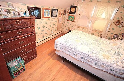 11 Carnarvon Cir, Springfield, MA 01109 photo 35