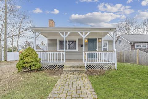 112 Spring St, Barnstable, MA 02601 photo 3