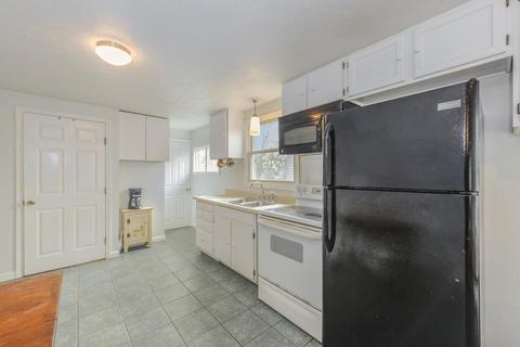 112 Spring St, Barnstable, MA 02601 photo 8