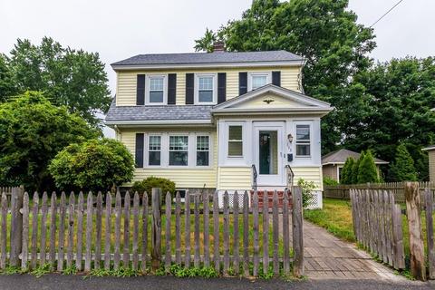153 Monroe St, Dedham, MA 02026 photo 1